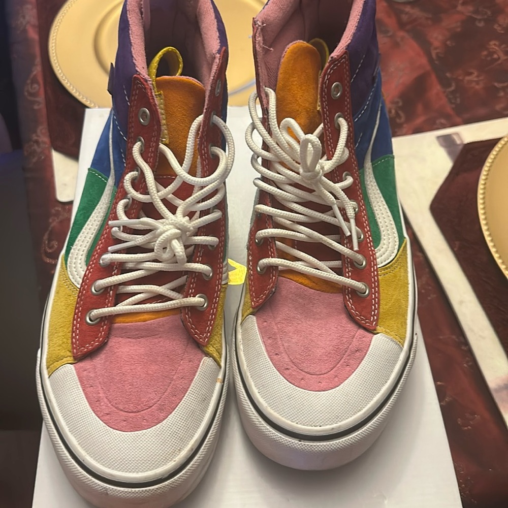 Sk8-Hi multi color vans